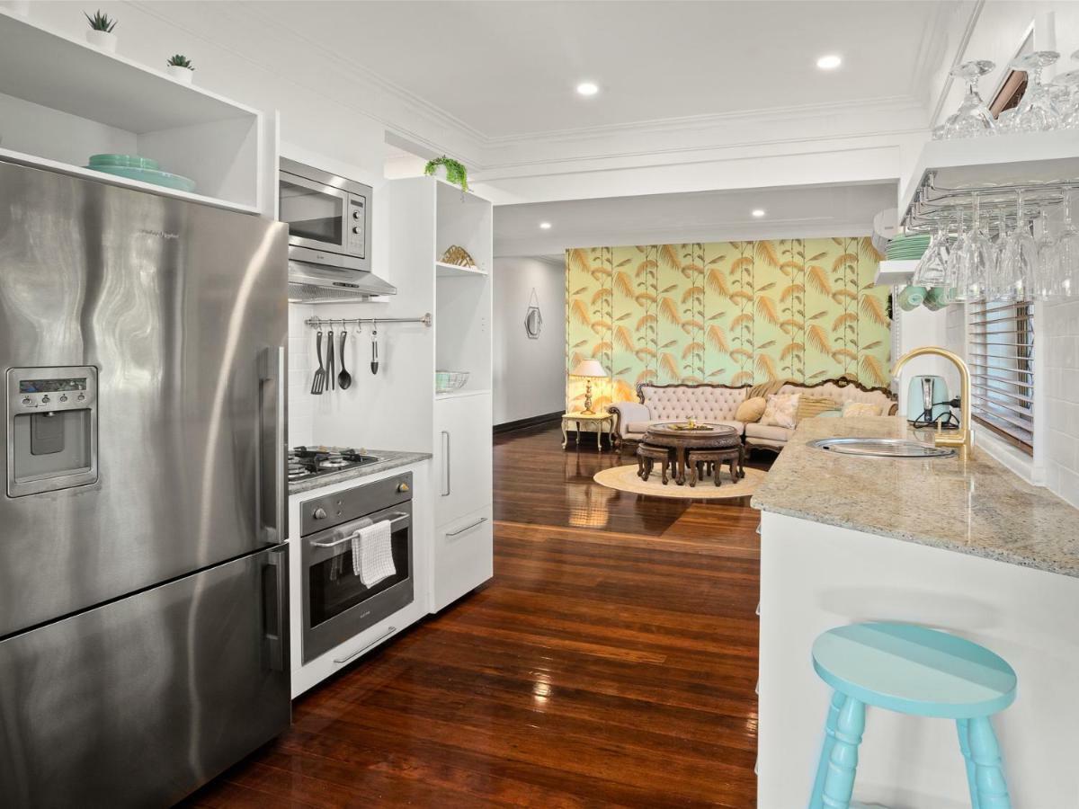 Anville Court Brisbane Extérieur photo